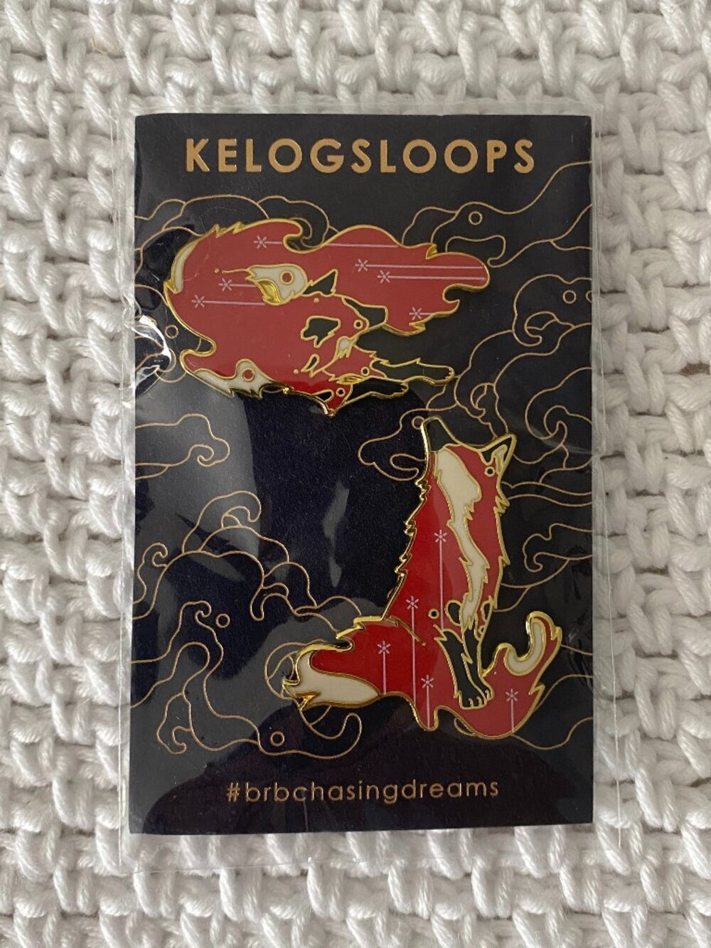 Kelogsloops (Hieu Nguyen) 2 Fox Soulmates Enamel Pins #brbchasingdreams